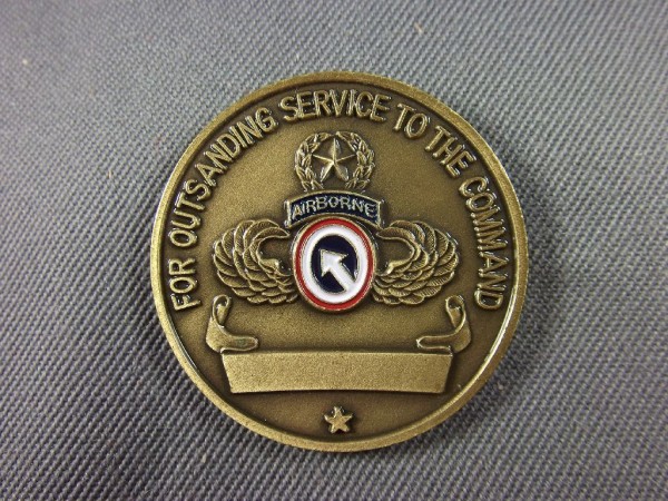 Challengecoin, 1St. Corps Support Command. The US- Armys Contingency Logiticians, Rückseite- FOR OUTSTANDING SERVICE TO THE COMMAND, 