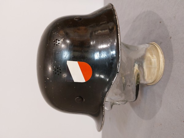 3.Reich Stahlhelm Feuerwehr M34 - Glocke mit Abzeichen der Flughafenfeuerwehr