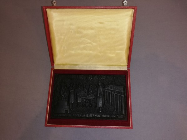 DDR Grenztruppen Ehrengeschenk der Grenzbrigade 13. August