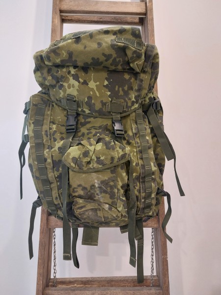 Dänemark Rucksack Infanterie Kurz mit Seitentaschen M96 Grüntarn HMAK Original