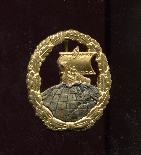 Orden 1939 / 1957 Hilfskreuzer Kriegsabzeichen der Kriegsmarine frühe Fertigung