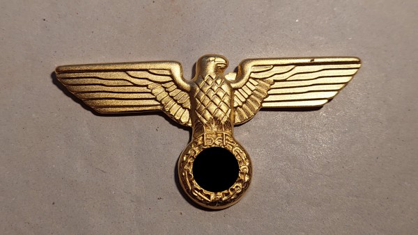 Mützenadler Partei in gold