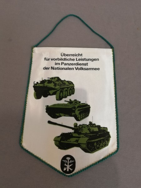 Tischfahne/ Tischwimpel DDR NVA Für vorbildliche Leistungen im Panzerdienst