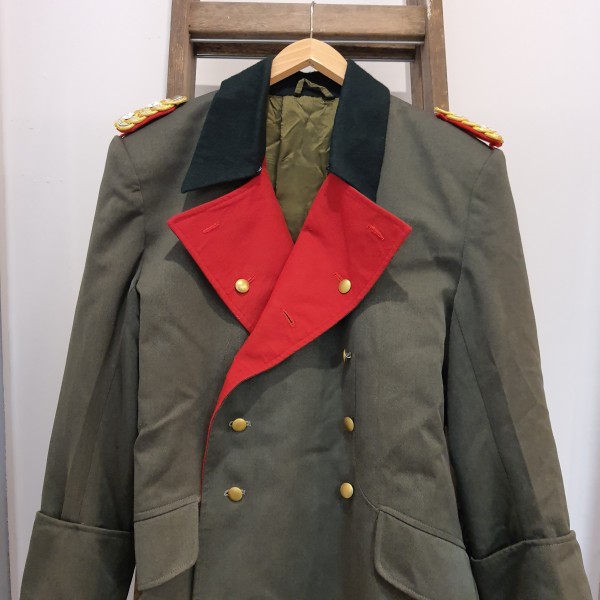Wehrmacht Heer Mantel für einen General mit Effekten