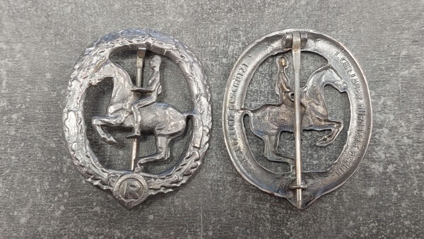 3.Reich Deutsches Reiterabzeichen mit R in Silber