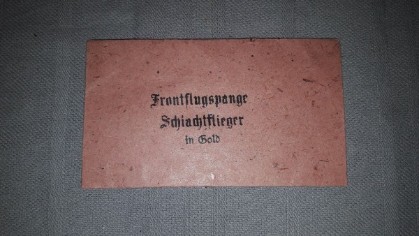 Verleihungstüte Frontflugspange Schlachtflieger in Gold