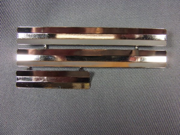 Allgemein: Bandschnallen- Blech für 10 Bandschnallen BW mit Pins