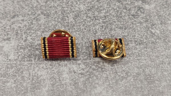 BVK Verdienstmedaille am Bande des Verdienstordens der BRD, Bandsteg mit Pin