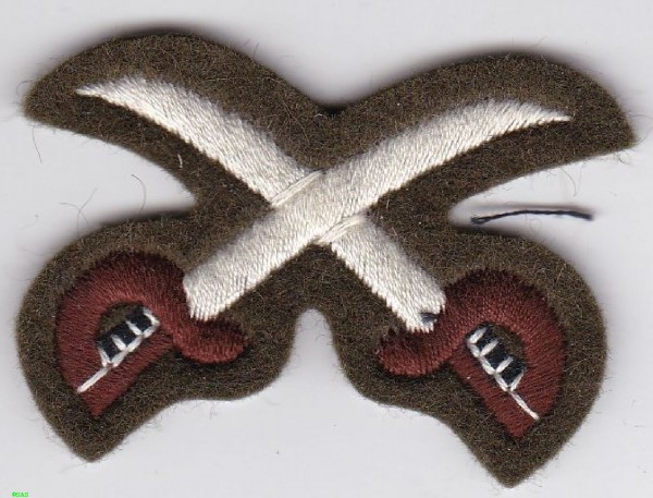 Armabzeichen Gurkha Royal Engineers - Pioneer Sergeant bunt auf grün