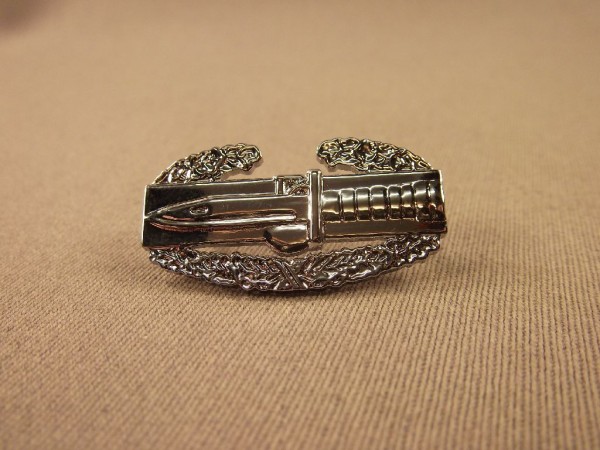 Brustabzeichen, Combat Action Badge, 1st Award, Metall, silber, CAB #Miniature 3,1cm#