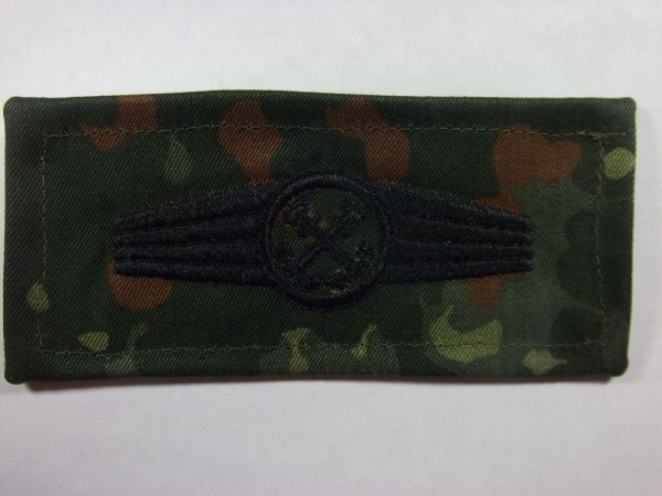 Tätigkeitsabzeichen, Personal im allgemeinen Marinedienst schwarz auf flecktarn