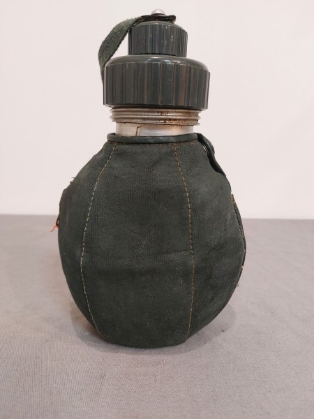 Polizei Schleswig-Holstein Wasserflasche/ Feldflasche 1.Modell mit Becher 1967