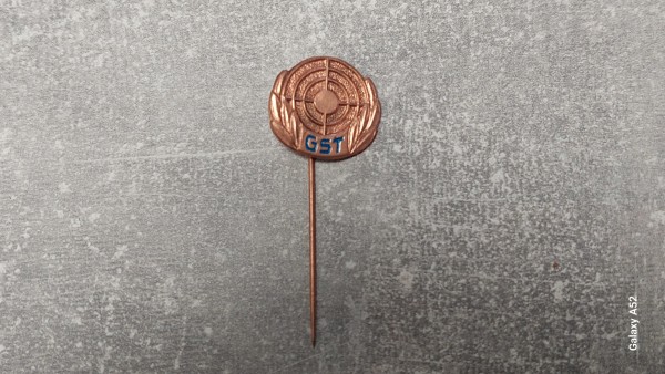 Leistungsabzeichen GST in bronze Anstecknadel DDR