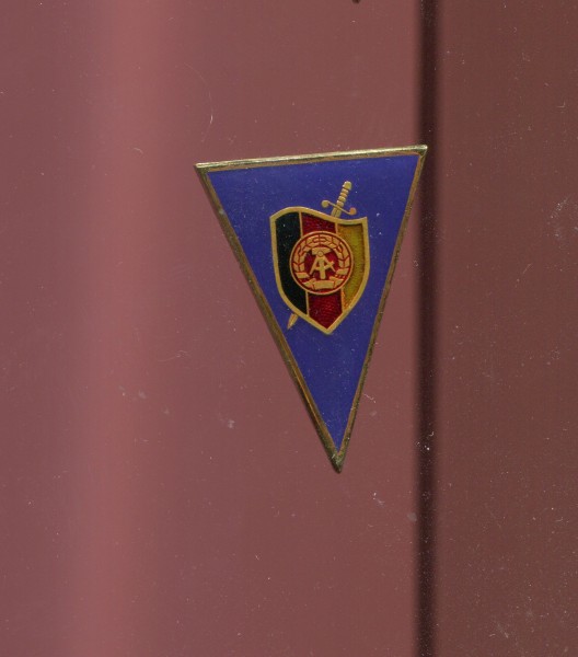 DDR Absolventenabzeichen zivile Hochschule oder Universität des MfS Bartel 716b