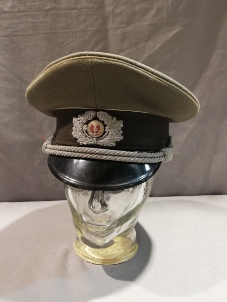 DDR Schirmmütze Offizier NVA Landstreitkräfte Größe 54 hergestellt 1965