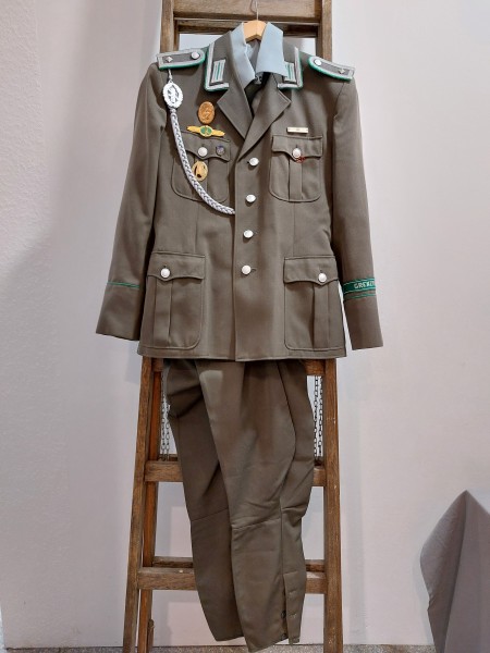 DDR Uniform Feldwebel NVA Grenztruppen - Jacke,Hose M48 / sg52 Hemd 42N
