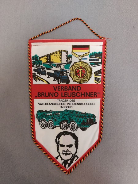 DDR Tischfahne/ Tischwimpel NVA Verband Bruno Leuschner Träger des vaterländischen Verdienstordens