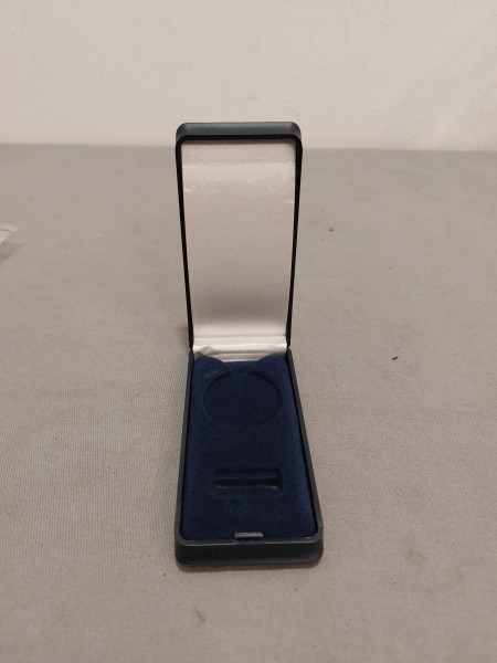 Etui für runde Medaillen mit Bandschnalle z.B.Bundeswehr Ehrenmedaille usw.
