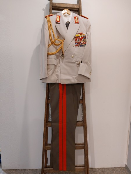 DDR Uniform Gesellschaftsuniform Armeegeneral Jacke Hose Blouson Achselschnur Paradefeldbinde