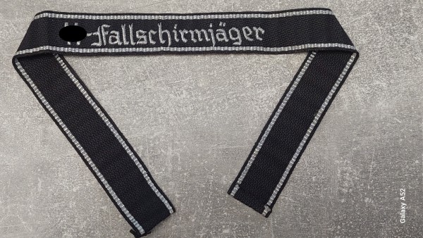 Ärmelband XX-Fallschirmjäger, handgestickt alte Deutsche Fertigung