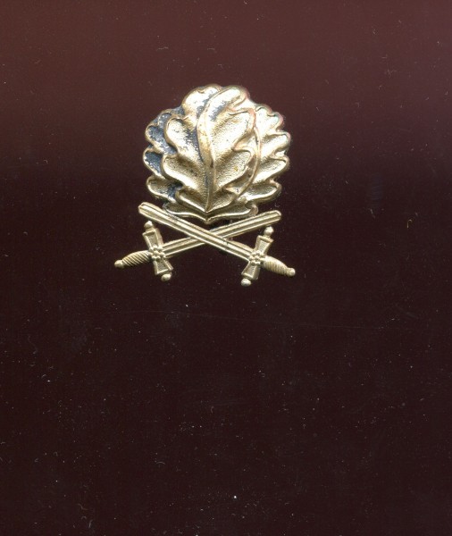 Orden 1939 / 1957 Eichenlaub mit Schwertern zum Ritterkreuz des Eisernen Kreuzes "925"