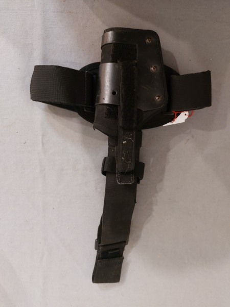 Holster Pistolentasche Oberschenkelholster Tactical schwarz von Dasta