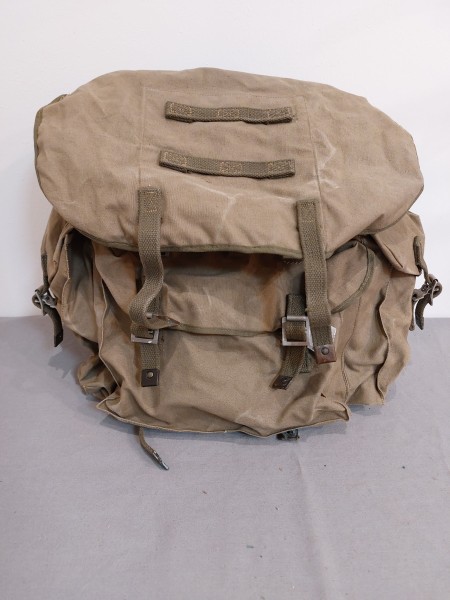 Bundeswehr Kampfrucksack Rucksack ohne extra Koppeltragegestell Original