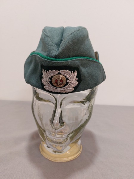 DDR Schiffchen - Käppi Vopo Volkspolizei Damen Größe 55 60er Jahre mit Biese