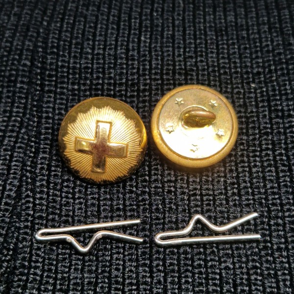 Schweiz Knopf gold mit Kreuz und langer Öse 19,5mm, höhe 10,5mm