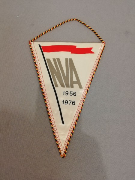 Tischfahne/ Tischwimpel DDR NVA 20 Jahre NVA