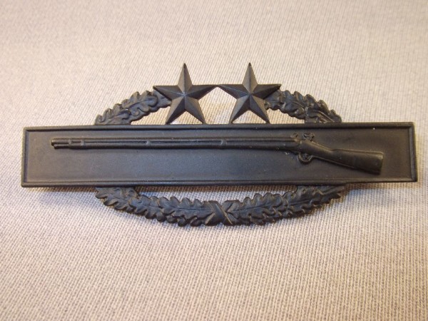 Brustabzeichen, Combat Infantry Badge, 3rd Award, Metall, schwarz, Kranz und 2 Sterne, CIB