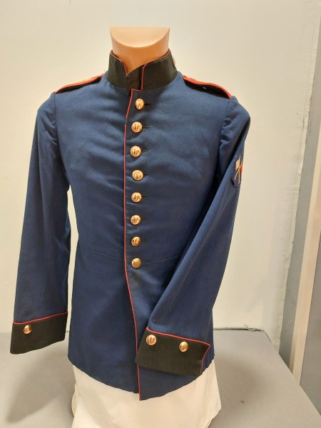 Preussen 1. Weltkrieg Waffenrock FAR 18 Feld-Artillerie-Regiment Blauer Rock