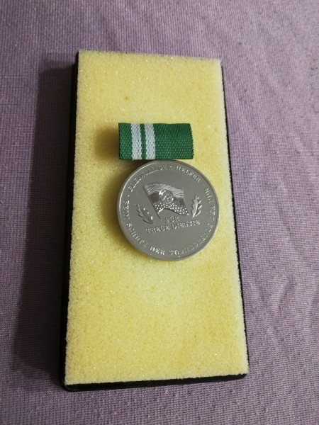DDR Medaille für treue Dienste freiwilliger Helfer beim Schutz der Staatsgrenze 20 Jahre