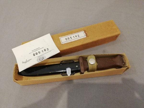 DDR NVA Kampfmesser M1966 - KM66 - im Karton Nummerngleich - sogenanntes 500 Volt Messer