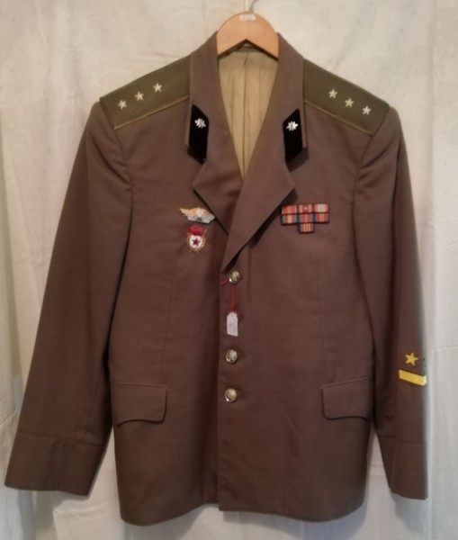 Jacke - Felduniform eines Fähnrichs der Fernmelder mit Bandschnalle und Bestenabzeichen