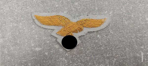 Mützenadler Luftwaffe für Generale gold handgestickt auf weiß