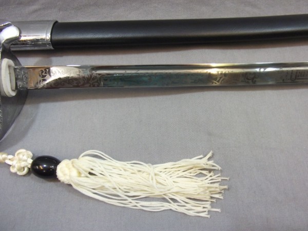 Säbel für Unteroffiziere des USMC, mit Gravur