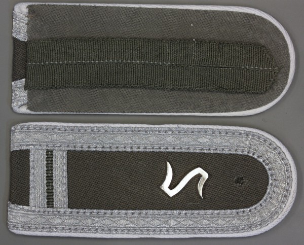 Schulterklappen, Motorisierte Schützen, Offiziers- schüler, 2. Jahr, S aus Metall, mit Schlaufen, Neu