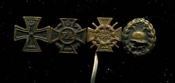 Anstecknadel 4 Orden - Eisernes Kreuz 2.Kl.1914, Friedrich August Kreuz, Frontkämpfer, Verwundetenab