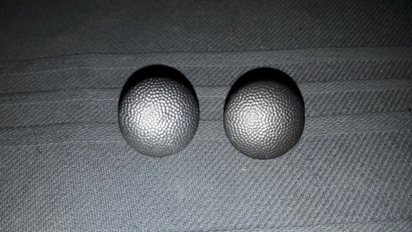 Knopf 19mm gekörnt altsilber lange Öse