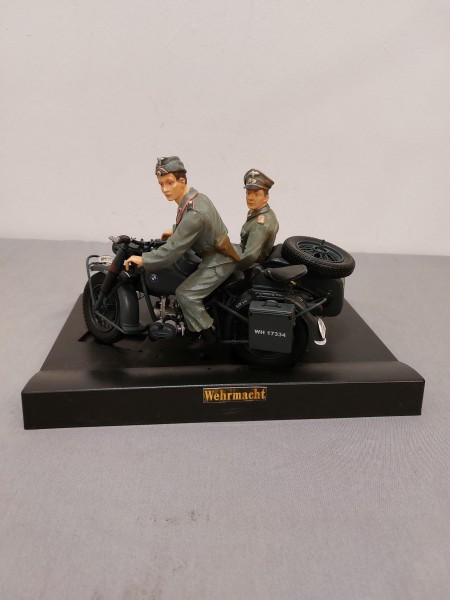 Modell Motorrad mit Beiwagen Wehrmacht