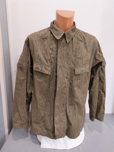 DDR Jacke Strichtarn Sommerjacke NVA Größe G56 Neuwertig