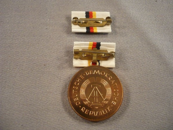 Dr Theodor Neubauer Medaille in Bronze