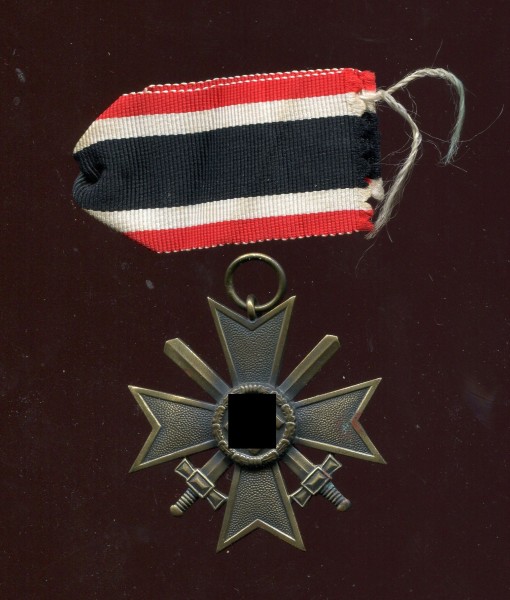 Deutsches Reich Kriegsverdienstkreuz 2.Klasse 1939 mit Schwertern Buntmetall