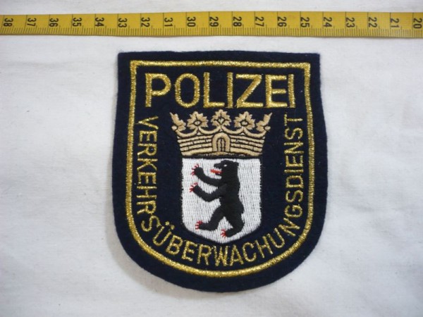 Berlin: Armabzeichen, Verkehrsüberwachungsdienst Berlin, grau, gold Lurex maschinengestickt auf blau