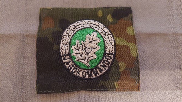 Sonderabzeichen für Jagdkommando maschinengestickt bunt auf flecktarn