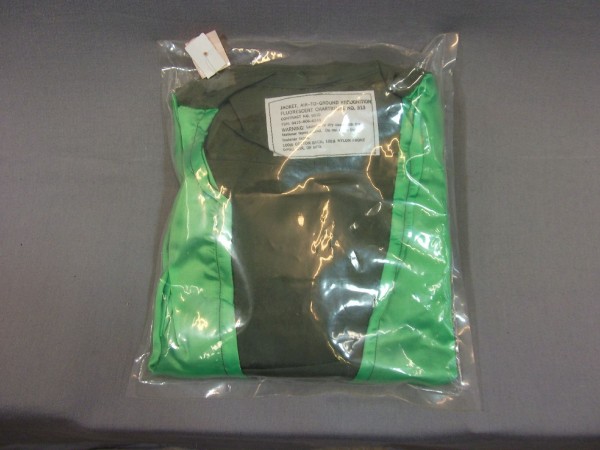 Jacke, vorne Nylon in neongrün, hinten Baumwolle in grün, Jacket Air to Ground Recognition Chartreuse No. 313 8415-906-6245