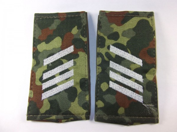 Rangschlaufen Stabsgefreiter weiß auf flecktarn mit Klett