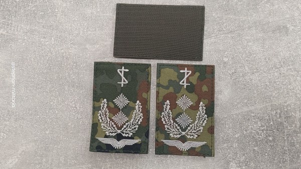 Bundeswehr Rangschlaufen Oberfeldzahnarzt weiß auf Flecktarn mit Schwinge - Zahnmedizin