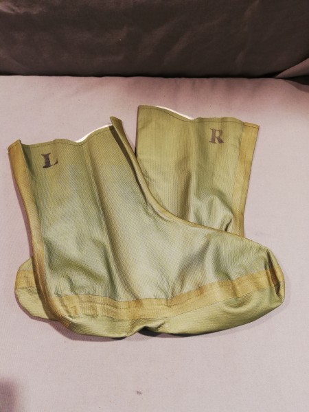 British Strümpfe Überstrümpfe aus Goretex grün, Liners Boots Grösse 12 L